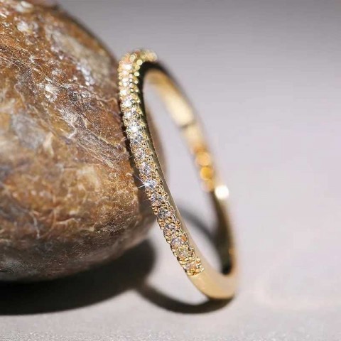 2025 Minimalist Thin Wedding Ring for Women, High-Quality Zircon Band Ring