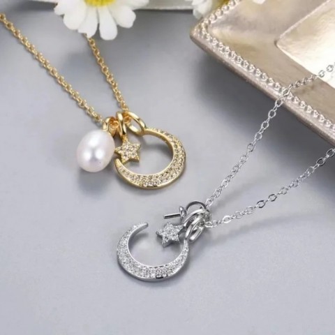 Arrivals Women's 78mm Natural Freshwater Pearl Choker Necklace with Star Moon Pendant