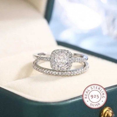 Elegant 2-Piece 925 Silver Plated Zircon Wedding Ring Set for Women