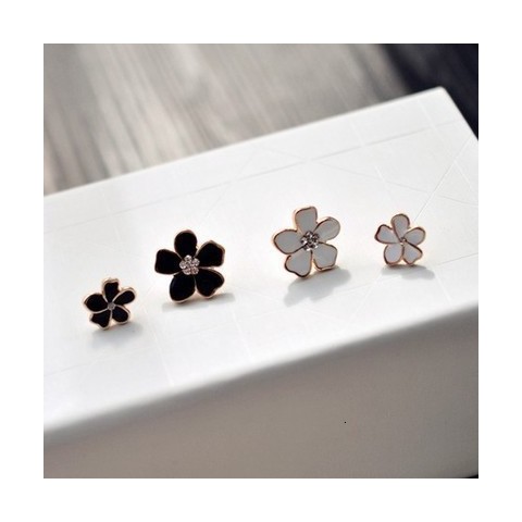 Alloy Bohemian Stud Earrings for Women, Black and White Flowers, No Piercing Needed