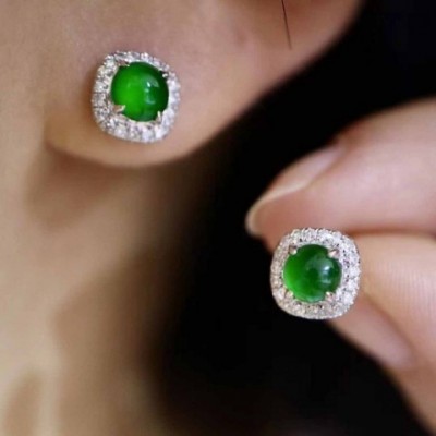Choucong Women's Exquisite Emerald Agate Stud Earrings, Ideal Gift for Every Occasion
