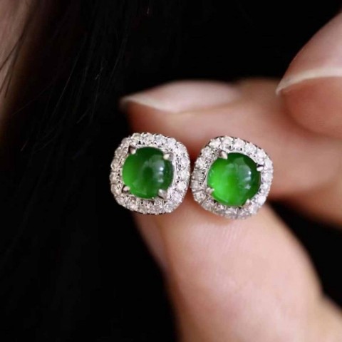 Choucong Women's Exquisite Emerald Agate Stud Earrings, Ideal Gift for Every Occasion