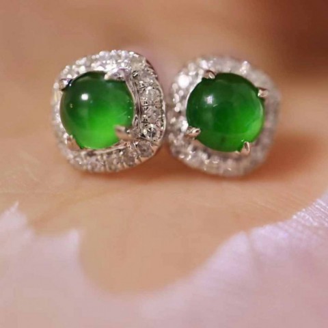 Choucong Women's Exquisite Emerald Agate Stud Earrings, Ideal Gift for Every Occasion
