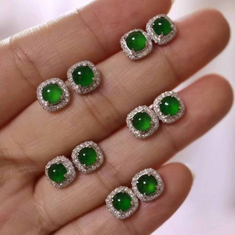 Choucong Women's Exquisite Emerald Agate Stud Earrings, Ideal Gift for Every Occasion