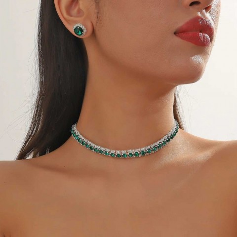 Elegant Gothic Light Luxury Gray Quartz Pendant Necklace for Women with Stainless Steel Stud Earrings