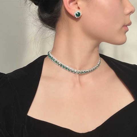 Elegant Gothic Light Luxury Gray Quartz Pendant Necklace for Women with Stainless Steel Stud Earrings