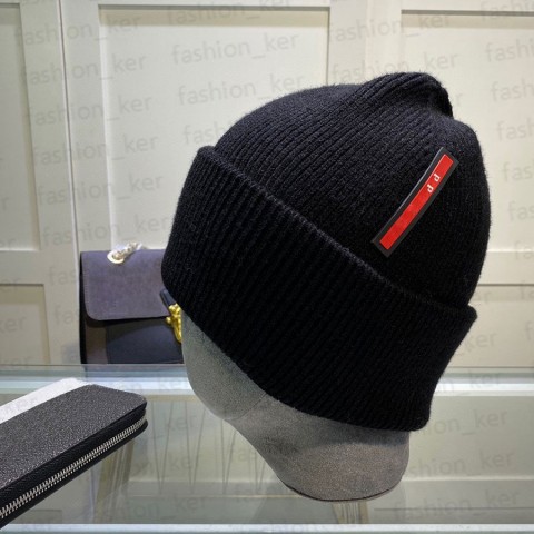 Classic Unisex Knitted Beanie Skull Caps in 5 Colors