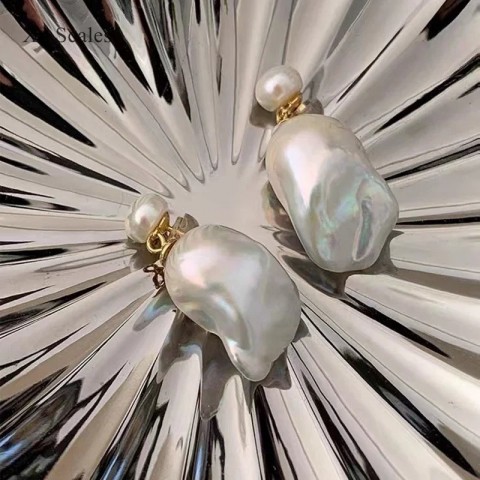 Baroque Style Freshwater Pearl Dangle Earrings for Women, High-Quality Gift, 15-25mm