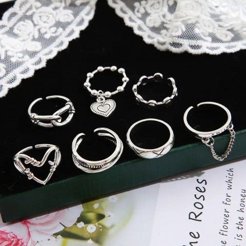 Elegant Adjustable Hollow Heart Ring Set 3/5/7PCS for Women, Perfect Wedding Party Gift