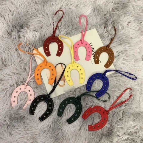 H250112 Boys Classic Leather LED Keychains with Animal Design Amber