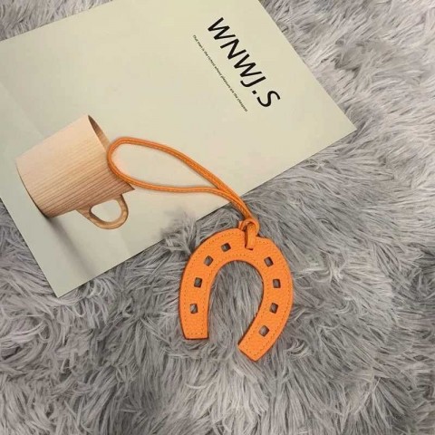 H250112 Boys Classic Leather LED Keychains with Animal Design Amber