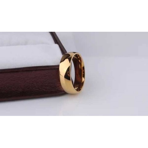 Elegant Signature Gold Wedding Band for Women in Smooth Stainless Steel W240925