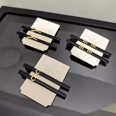Luxury Black Barrettes for Women - Trendy High-Quality Hair Clips Exuding Elegance