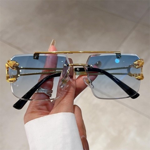 Vintage Oversized Square Sunglasses for Women with Gradient Yellow Alloy Frame