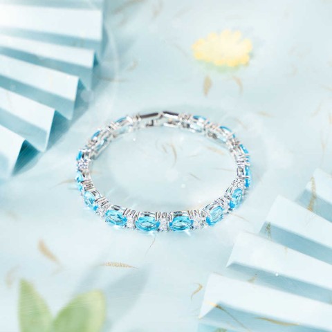 Gold Plated Charm Bracelets for Women - Simple Fashion Jewelry with Toggle Clasps
