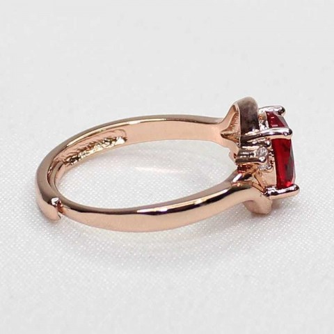Elegant HuiSept 925 Silver Band Ring with Oval Ruby Zircon for Women