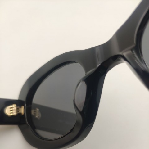 Acetate Vintage Designer Sunglasses for Women - Black Oval Frame