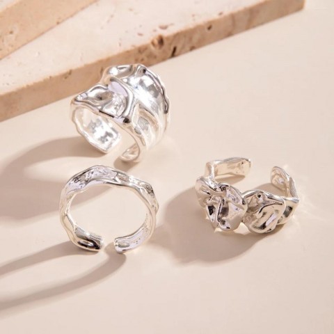 Elegant Wrinkled Metal Cluster Ring Set for Women 2025 Trendy Vintage Cocktail Jewelry Gift