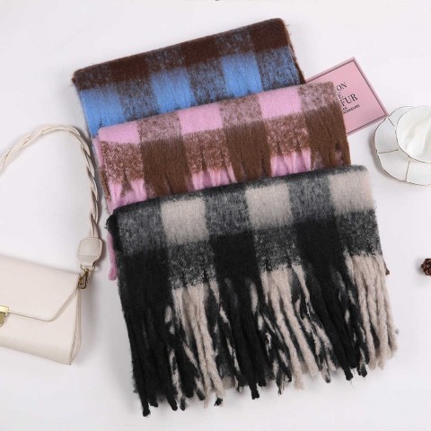 Yushuxin Women's Versatile Winter Warm Black and White Checkered Scarf W240927