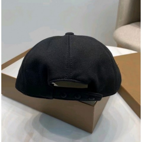 Plain Cotton Adjustable Baseball Cap with Embroidered Pattern for Unisex Outdoor Use