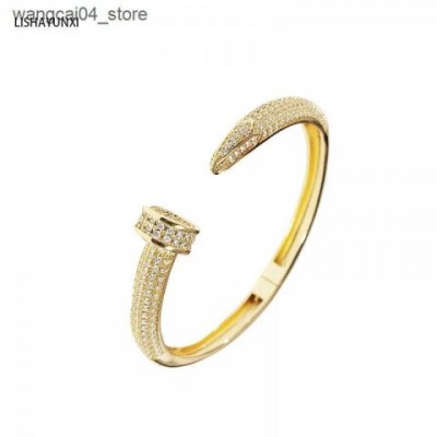High Quality 2024 Women's Luxury Zircon Charm Bracelet with 18K Gold Plating