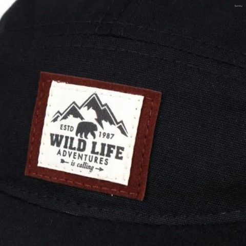WILD LIFE Unisex Adjustable Ball Cap - Casual Letter Design for Men Women